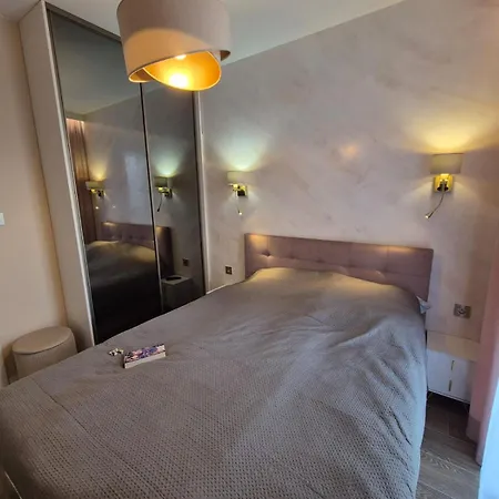 Apartament Reko Z Basenem I Tuż Przy Plaży Rewal