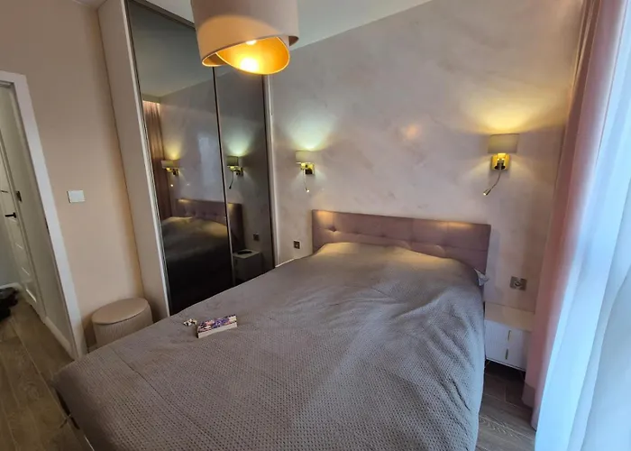 Apartament Reko Z Basenem I Tuż Przy Plaży Rewal