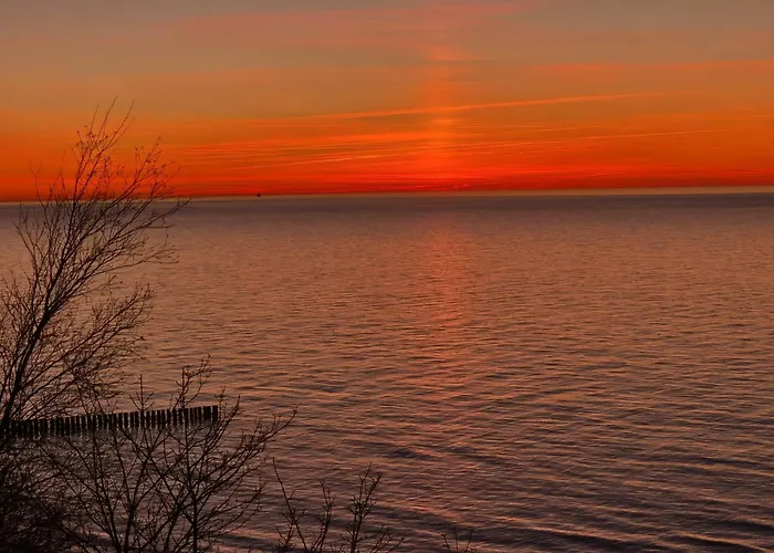 Reko Z Basenem I Tuż Przy Plaży * Rewal
