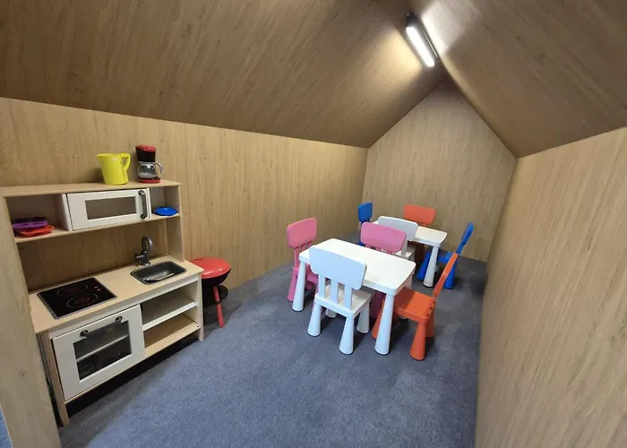 Reko Z Basenem I Tuż Przy Plaży * Rewal